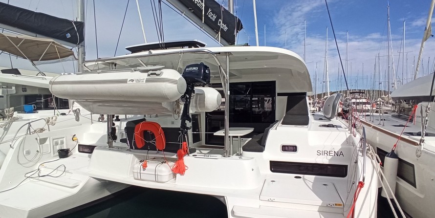 Lagoon 42