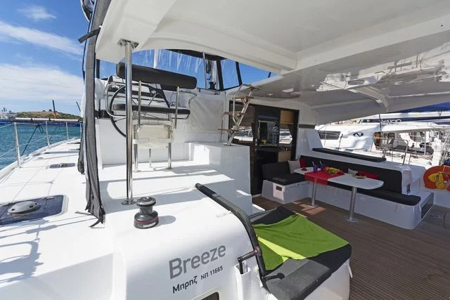 Lagoon 42