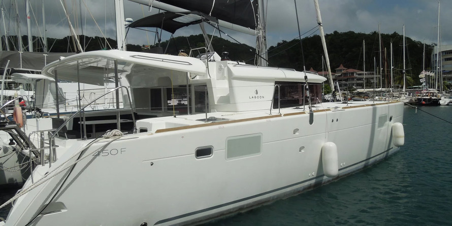 Lagoon 450 Flybridge