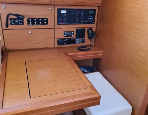 Jeanneau 54