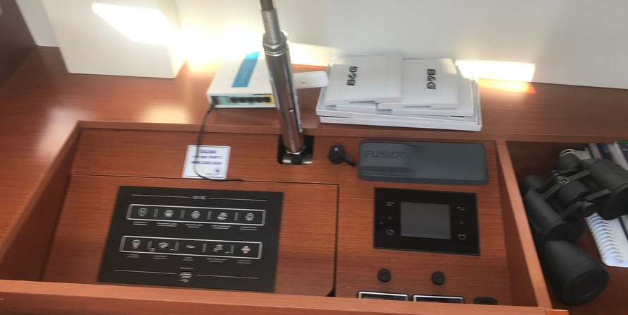 Beneteau Oceanis 51.1