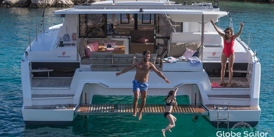 Fountaine Pajot Astréa 42
