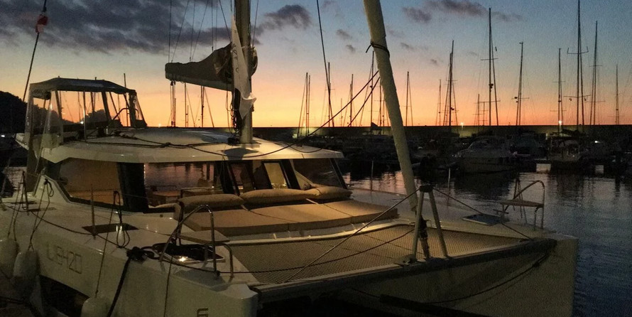 Fountaine Pajot Lucia 40