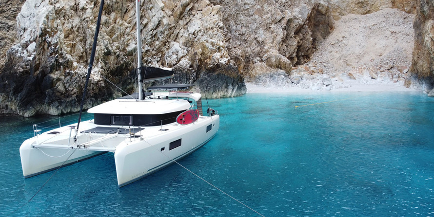 Lagoon 42