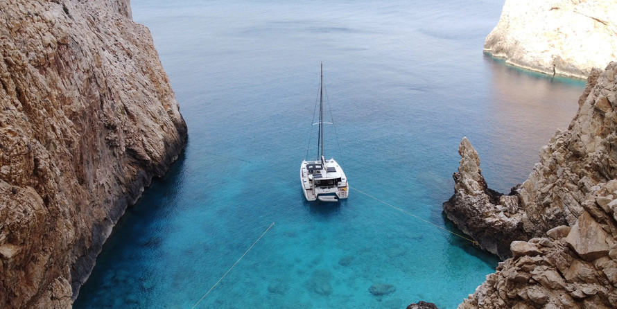 Lagoon 42