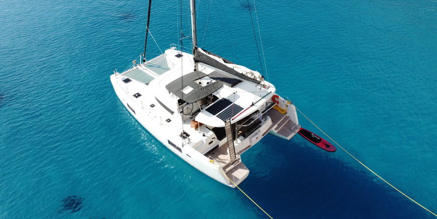 Lagoon 42