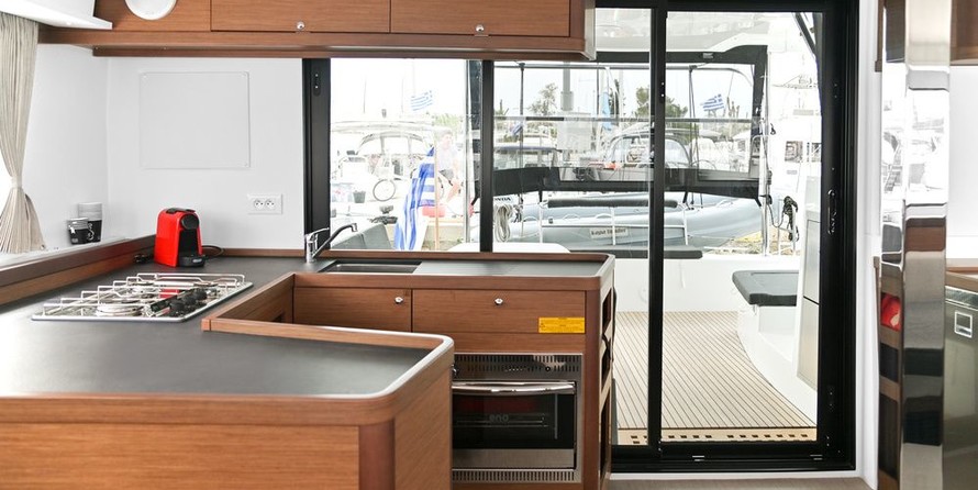 Lagoon 42