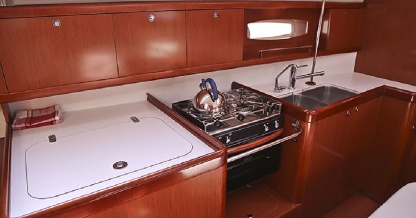 Beneteau Oceanis 40