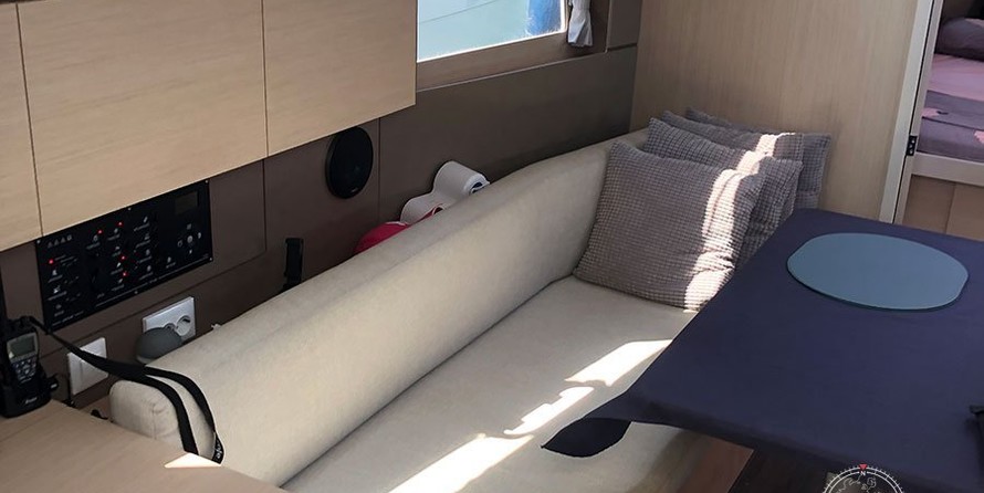 Beneteau Oceanis 38.1