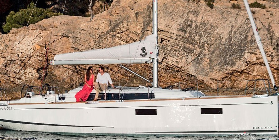 Beneteau Oceanis 38.1