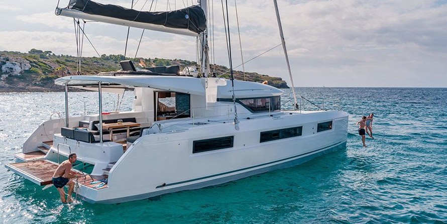 Lagoon 50