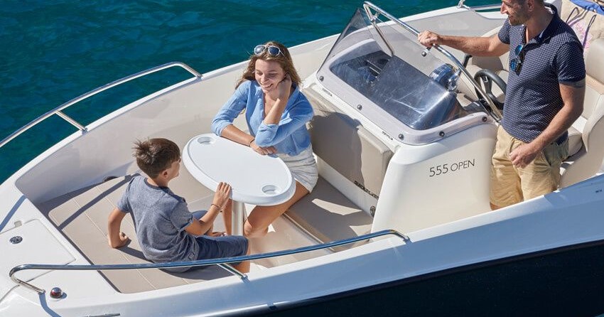 Quicksilver Activ 555 Open