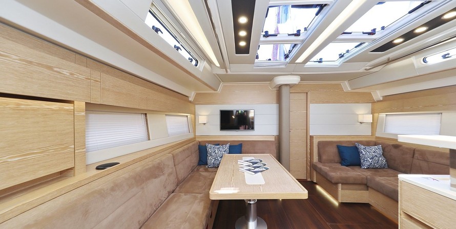Hanse 588