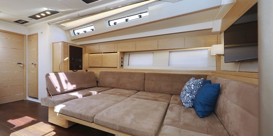 Hanse 588