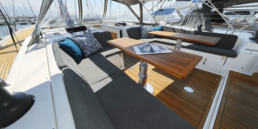 Hanse 588