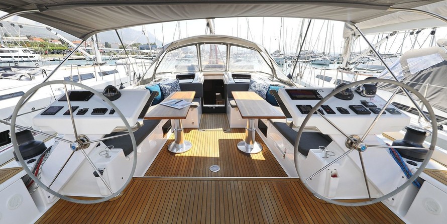 Hanse 588