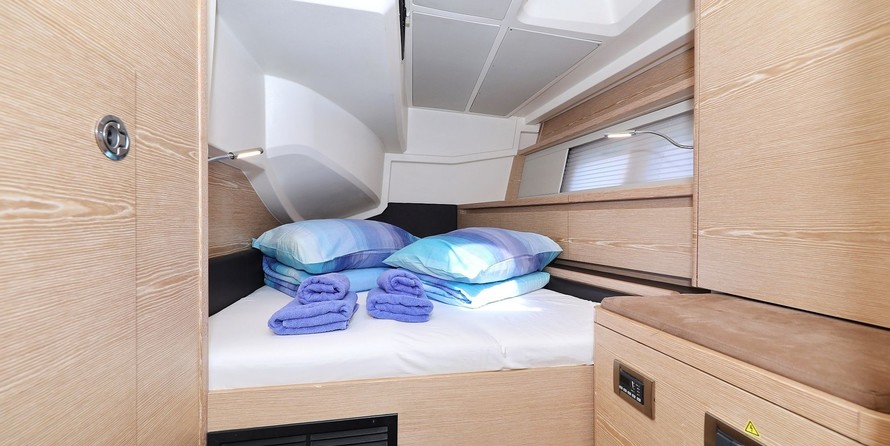 Hanse 588