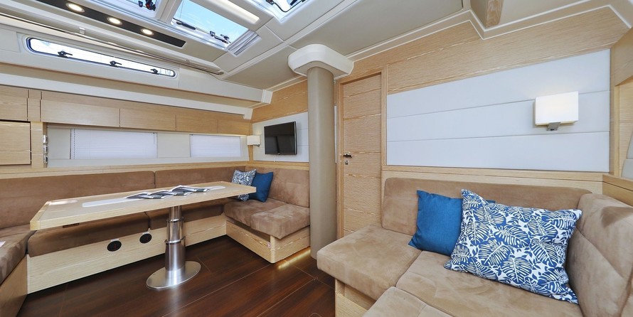 Hanse 588