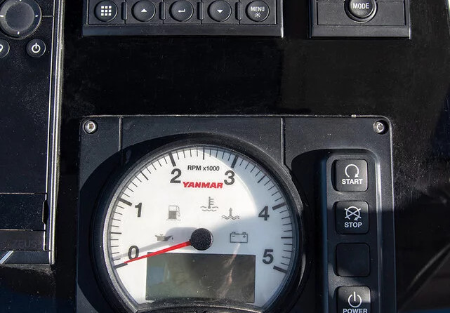 Lagoon 42 - 4 + 2 cab.