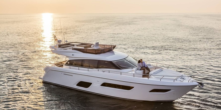 Ferretti 550