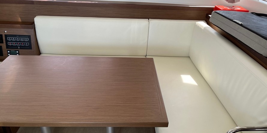 Lagoon 40