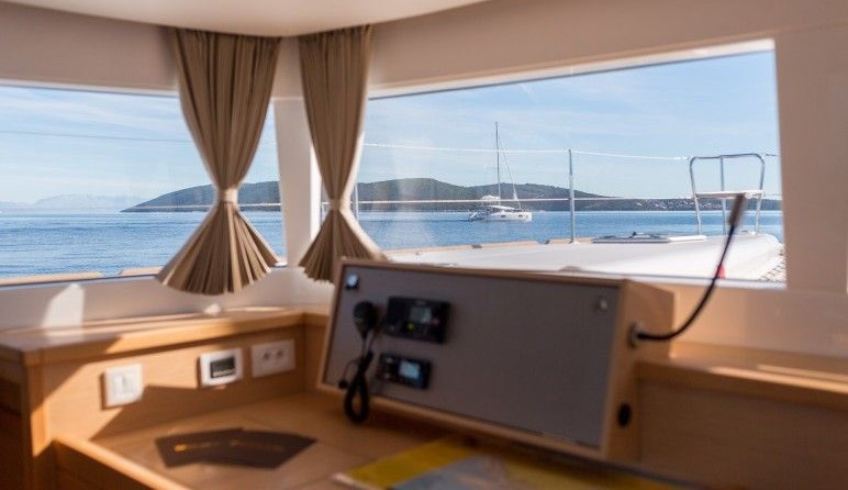 Lagoon 450 F