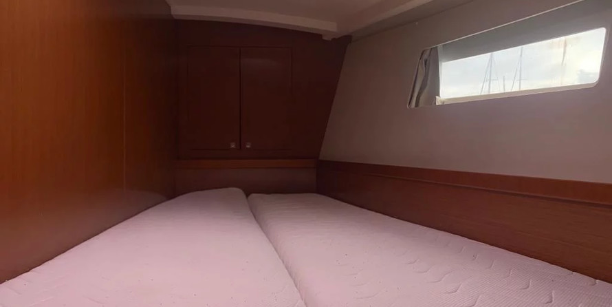Oceanis 45