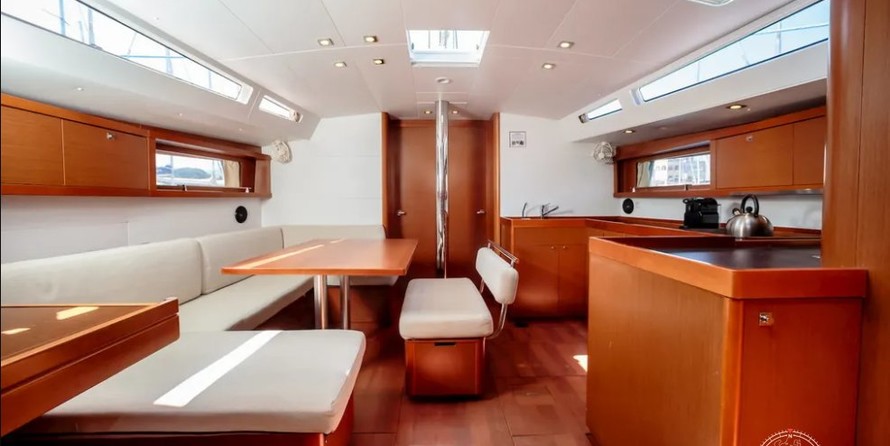 Beneteau Oceanis 48