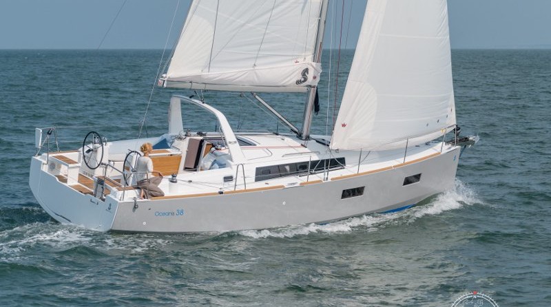 Oceanis 381