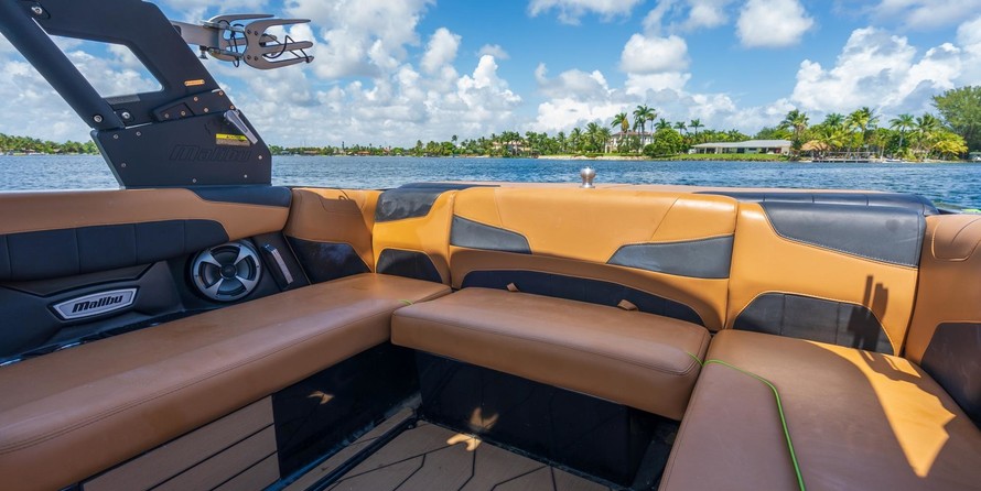 Malibu Wakesetter 22 MXZ