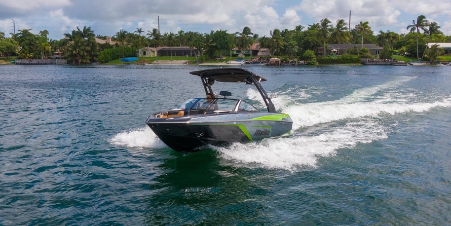 Malibu Wakesetter 22 MXZ