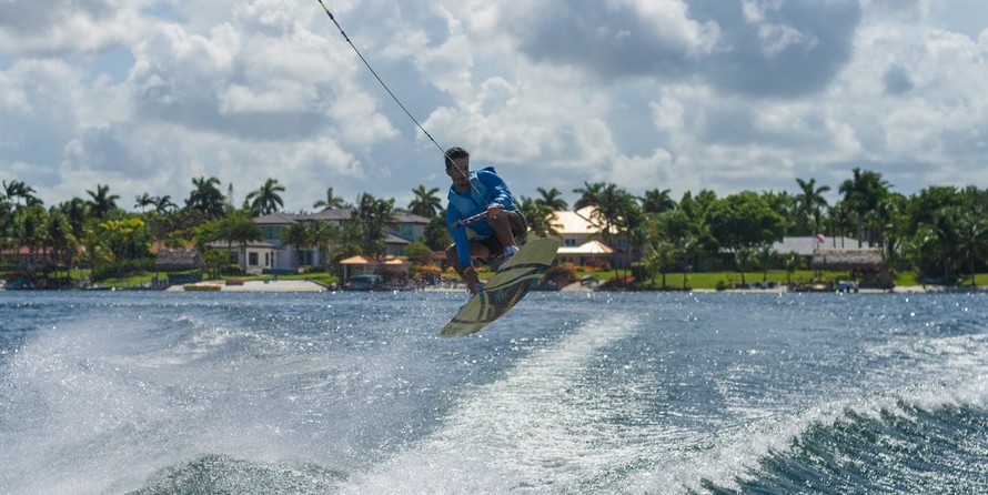 Malibu Wakesetter 22 MXZ