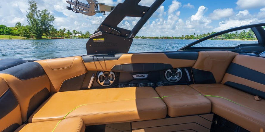 Malibu Wakesetter 22 MXZ