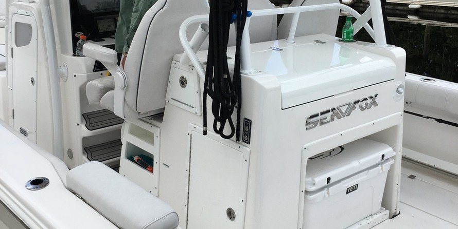 328 Sea Fox Commander