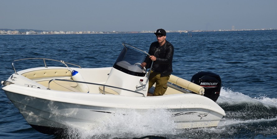 Trimarchi 53S