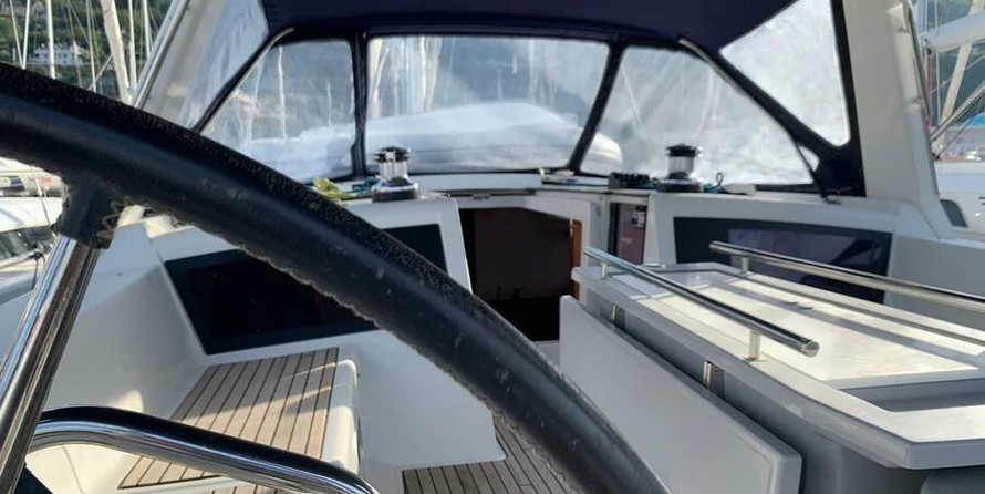 Oceanis 48