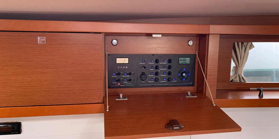 Oceanis 48