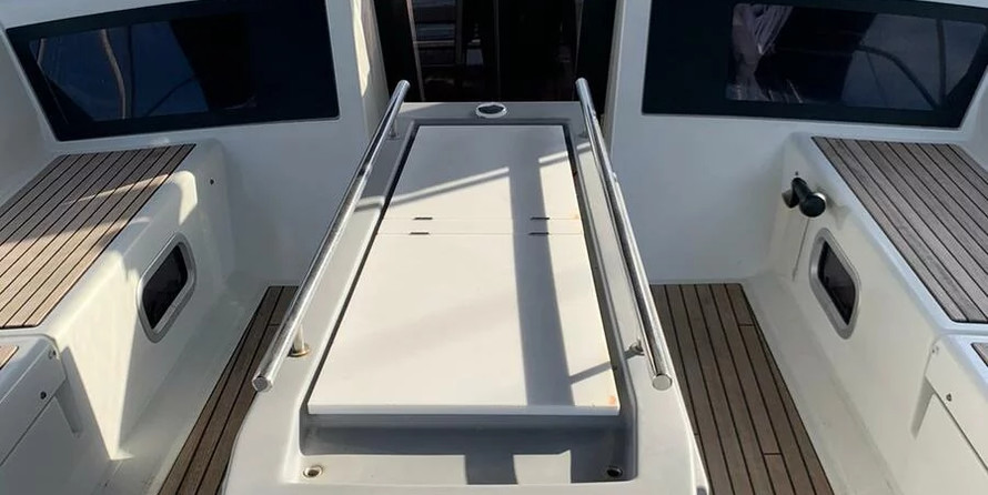 Oceanis 48