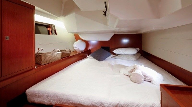 Beneteau Oceanis 48
