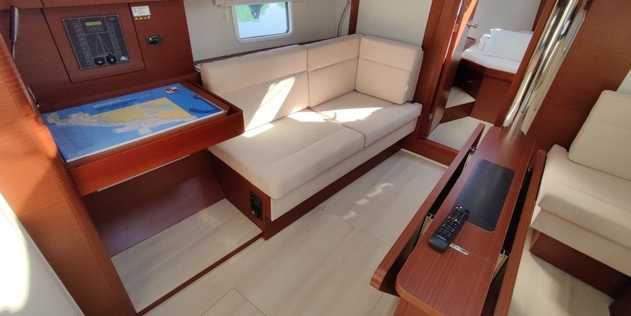 Hanse 418