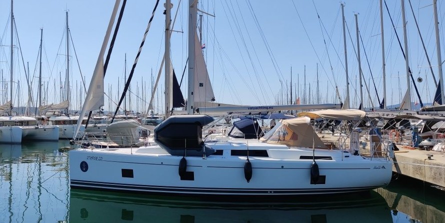 Hanse 418