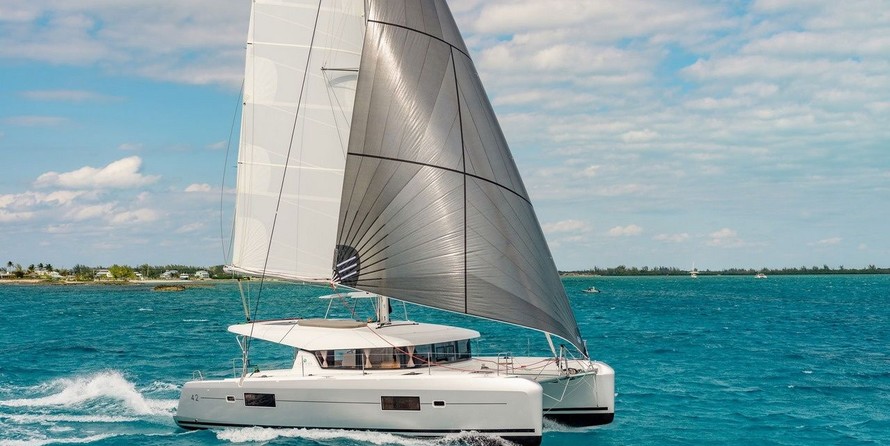 Lagoon 42