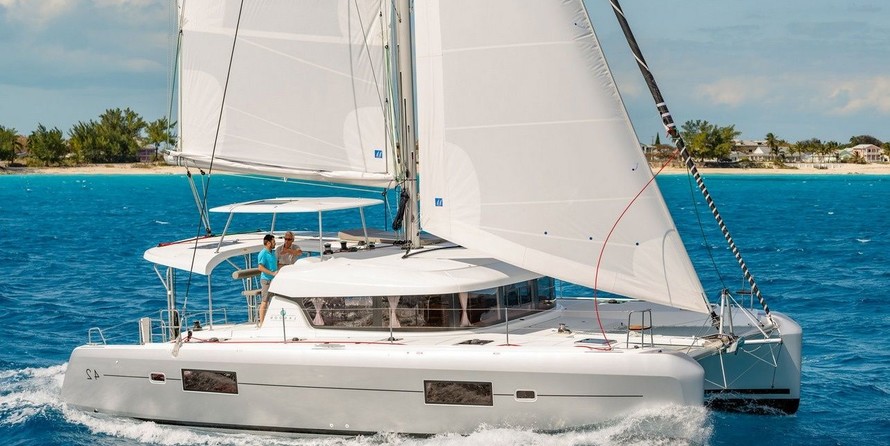 Lagoon 42