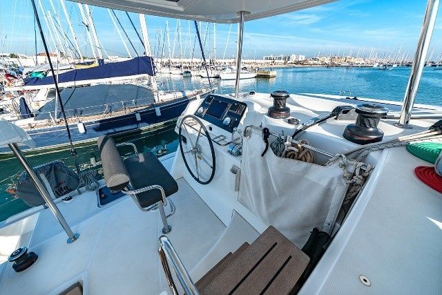 Lagoon 42