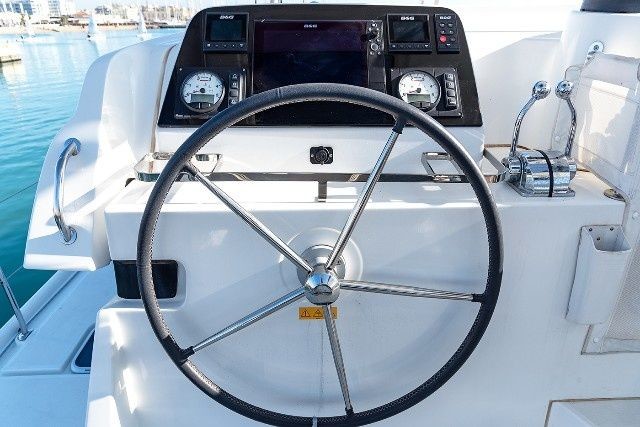 Lagoon 42