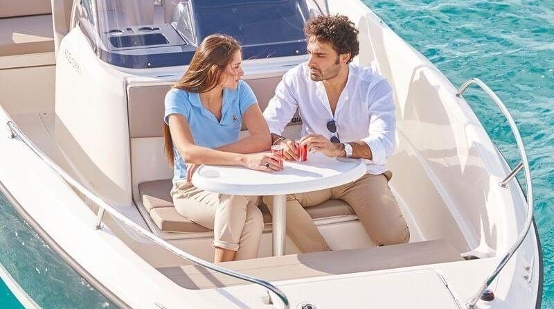 Quicksilver Activ 605 Open