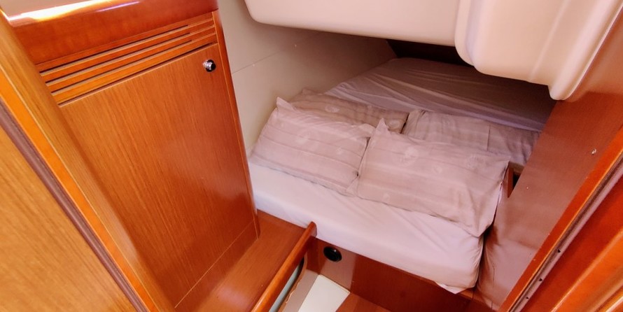 Beneteau Oceanis 37