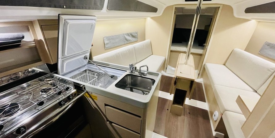 Beneteau Oceanis 30.1