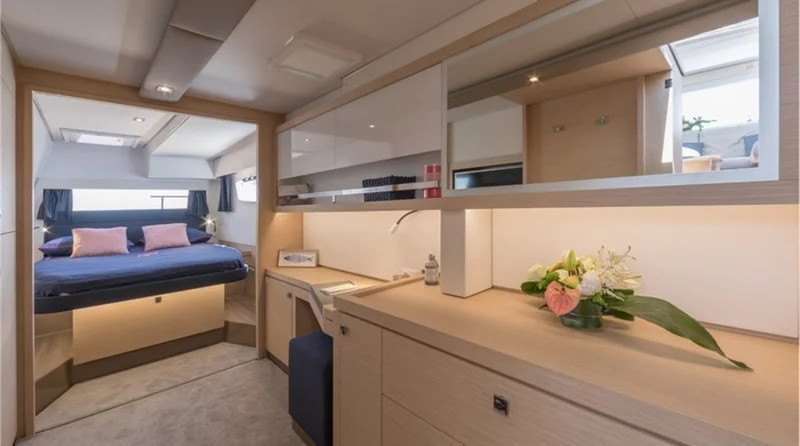 Fountaine Pajot Saona 47