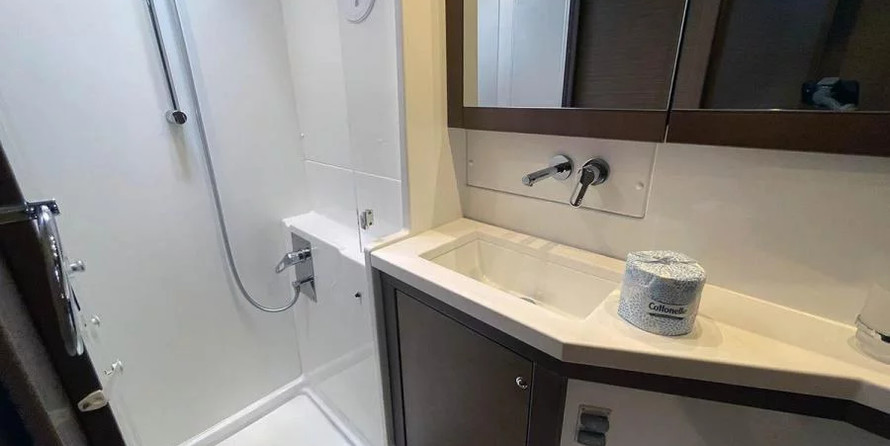 Lagoon 450 F